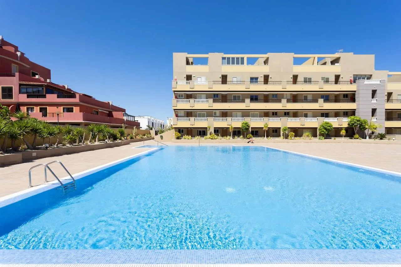Home2Book Bright Penthouse Medano, Terrace & Pool 厄尔梅达诺 公寓