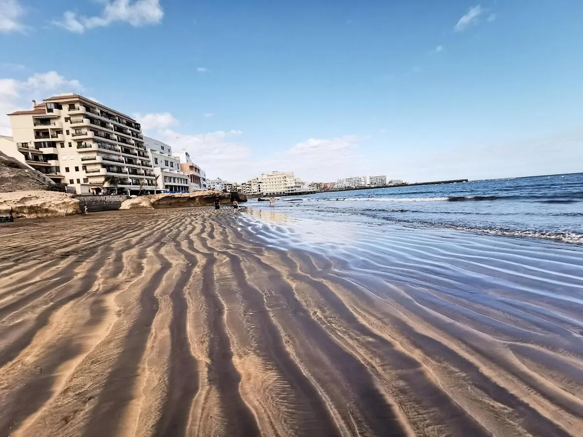 Home2Book Bright Penthouse Medano, Terrace & Pool 厄尔梅达诺 公寓